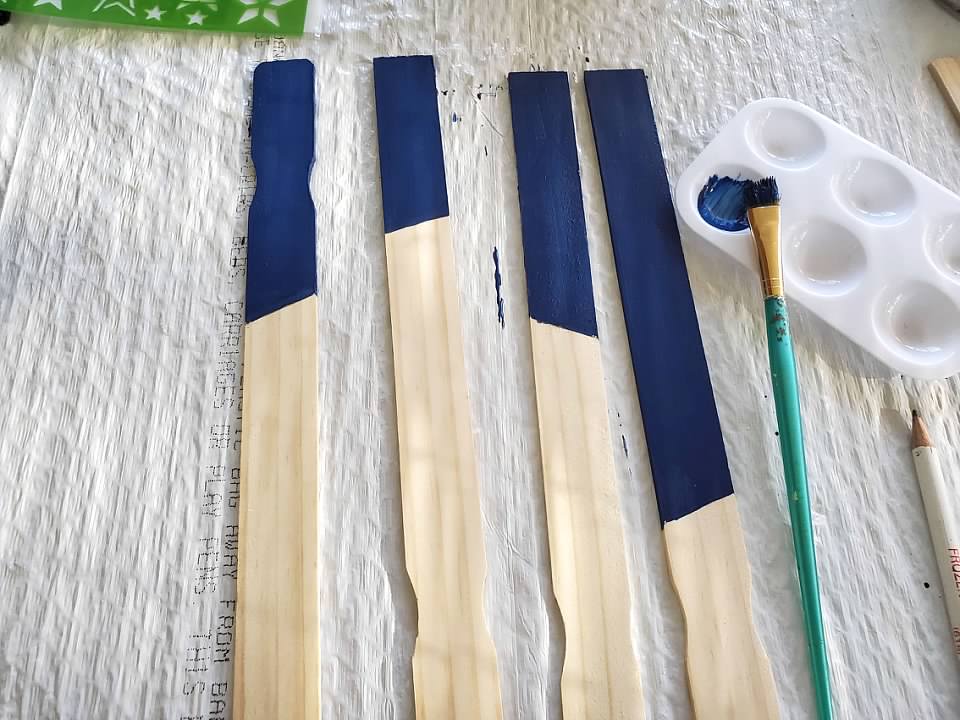 Faux Patriotic Book Stack (with Cricut Joy)