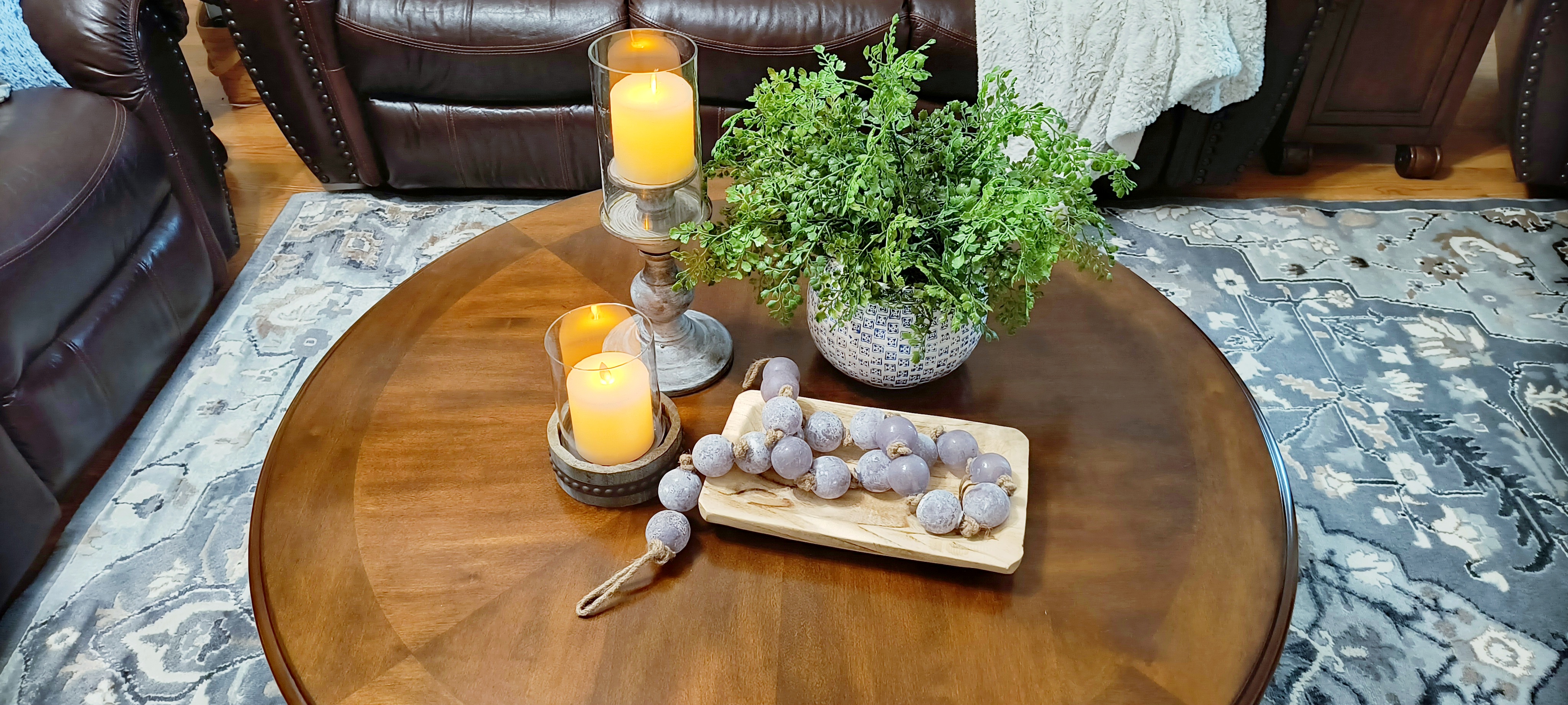 7 ways to style your coffee table to look great in your living area —  IsoKing